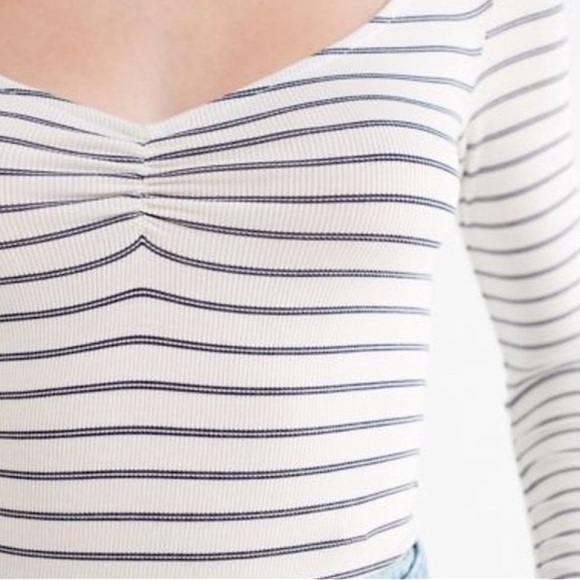 UO Stripped Top - Picture 2 of 9